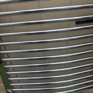 Chrome curved towel radiator - Image 2