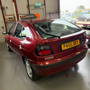 1997 Renault Megane 1.6e RXE 5dr HATCHBACK Petrol Manual - Image 3