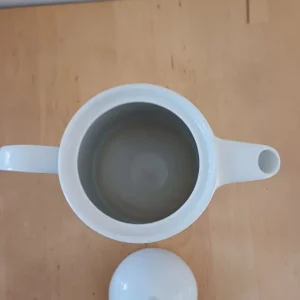 Mika teapot with lid - Image 3