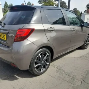 Toyota Yaris 1.33 VVT-i Design 5dr Petrol - Image 2