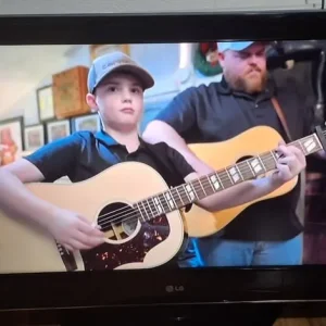 LG Freeview 37in TV with remote in good working order - Image 2