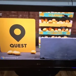 LG Freeview 37in TV with remote in good working order - Image 7