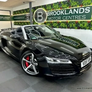 Audi R8 5.2 SPYDER V10 QUATTRO [4X SERVICES, SAT NAV, LEATHER, HEATED SEATS, REV - Image 3