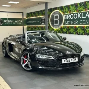 Audi R8 5.2 SPYDER V10 QUATTRO [4X SERVICES, SAT NAV, LEATHER, HEATED SEATS, REV