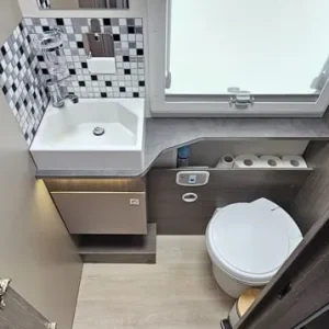 Chausson Titanium 720 - 2020 - 6 berth - Rear Bunk's/Drop Down Double - FOR SALE - Image 8