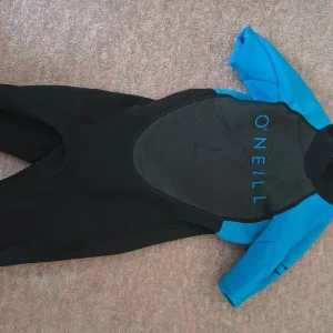 2 x O'Neill Kids Reactor II Wetsuit Shorties