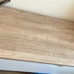 Computer table - Image 2