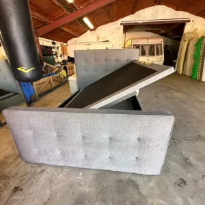 Lovely king size bed 🛌 - Image 3