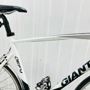 T GIANT DEFY Sizs/ XL Alloy Fully Serviced Warranty 700c Wheels - Image 4