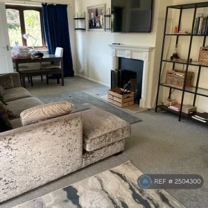 3 bedroom house in Great Barwick Farm, High Cross, Ware, SG11 (3 bed) (#2504300) - Image 2