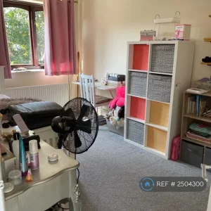 3 bedroom house in Great Barwick Farm, High Cross, Ware, SG11 (3 bed) (#2504300) - Image 6