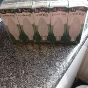 Pack of 10 candle bulbs bayonet ones pick up only