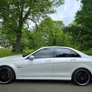 2012 Mercedes-Benz C-Class C63 4dr Auto SALOON Petrol Automatic - Image 6