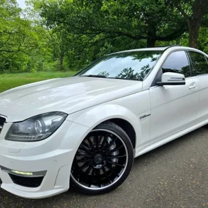 2012 Mercedes-Benz C-Class C63 4dr Auto SALOON Petrol Automatic - Image 8