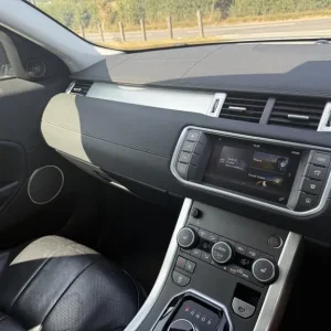 2018 Land Rover Range Rover Evoque 2.0 TD4 SE Tech SUV 5dr Diesel Auto 4WD Euro 6 (s/s) (180 ps) ... - Image 7