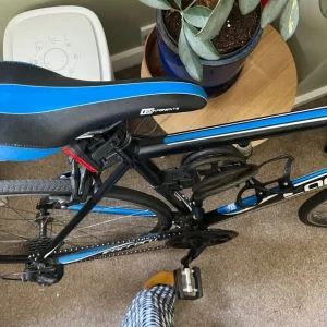 Men’s Carerra Zelos road bike with lock - Image 6