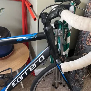 Men’s Carerra Zelos road bike with lock - Image 7