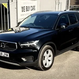 2018 Volvo XC40 2.0 D3 Momentum SUV 5dr Diesel Auto AWD Euro 6 (s/s) (150 ps) ESTATE Diesel Autom... - Image 4