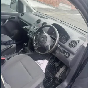 Volkswagen Caddy - 2015, Manual, 1598 (cc) - Image 5