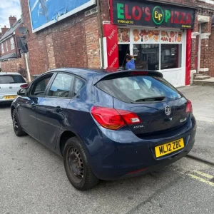 Vauxhall, ASTRA, Hatchback, 2012, Manual, 1398 (cc), 5 doors - Image 7