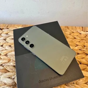 Samsung Galaxy S23 128GB Unlocked - Image 2