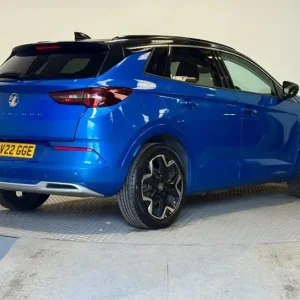 2022 Vauxhall Grandland 1.6 13.2kWh Elite SUV 5dr Petrol Plug-in Hybrid Auto Euro 6 (s/s) (225 ps... - Image 3