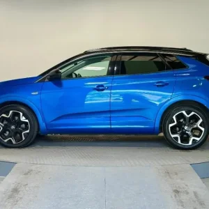 2022 Vauxhall Grandland 1.6 13.2kWh Elite SUV 5dr Petrol Plug-in Hybrid Auto Euro 6 (s/s) (225 ps... - Image 6