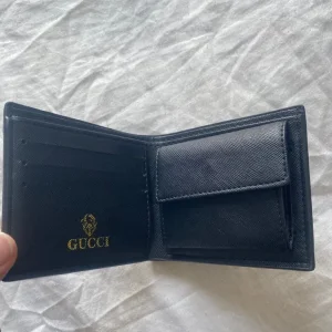 GUCCI x Supreme Wallet - Image 2