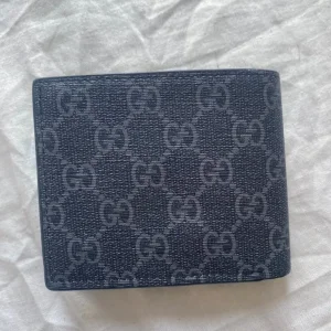 GUCCI x Supreme Wallet - Image 4
