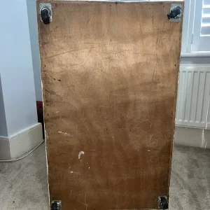 Charming White Wooden Chest - Good Condition! - Image 7