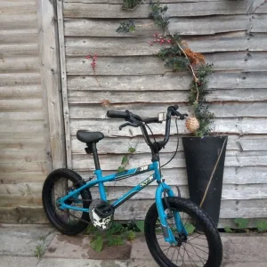 Apollo kids bike 16"wheels - Image 3