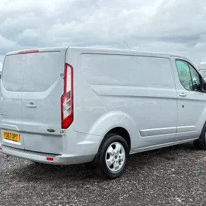 2017 Ford Transit Custom 2.0 TDCi 270 Limited Panel Van 5dr Diesel Manual L1 H1 (157 g/km, 128 bh... - Image 8