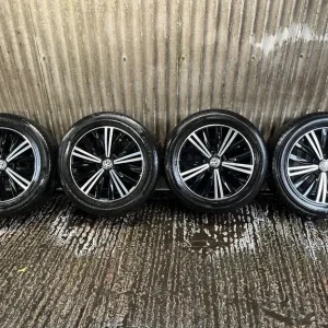 Genuine 18” Volkswagen Tiguan SE alloy wheels - 5x112