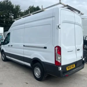 2018 Ford Transit 2.0 TDCi 130ps H3 Van PANEL VAN Diesel Manual - Image 5