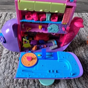 Polly Pocket Bundle Of Play Sets With Figures And Pieces - See Pictures - Image 2