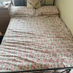 Small double bed - frame and mattress - Image 6
