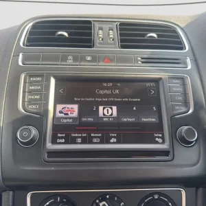 2016 Volkswagen Polo 1.2 TSI SE 5dr - AIR CON - BLUETOOTH HATCHBACK Petrol Manual - Image 4