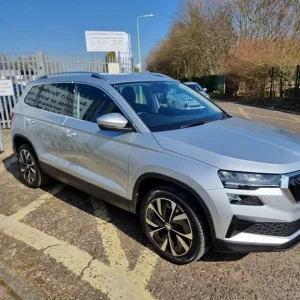2022 Skoda Karoq SE L TSI Estate Petrol Manual - Image 3