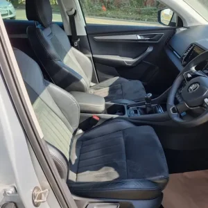 2022 Skoda Karoq SE L TSI Estate Petrol Manual - Image 8