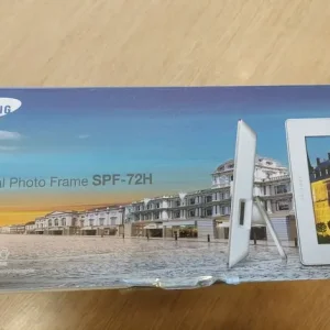 Samsung SPF-72H is a 7-inch digital picture frame - Image 3