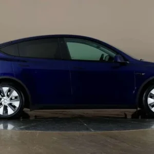 2023 Tesla Model Y RWD 5DR AUTO Hatchback Electric Automatic - Image 6