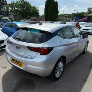 2019 Vauxhall Astra TECH LINE NAV CDTI ECOTEC S/S Hatchback Diesel Manual - Image 6