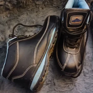 Ladies safety shoes size 5 s62 7el - Image 2