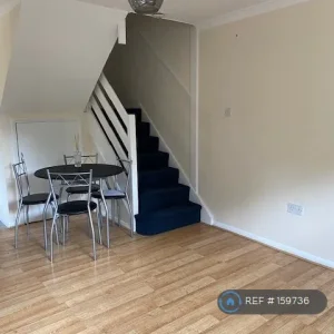 1 bedroom house in Meredith Drive, Aylesbury, HP19 (1 bed) (#159736) - Image 4