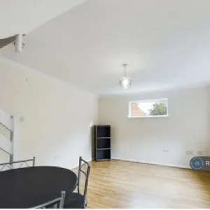 1 bedroom house in Meredith Drive, Aylesbury, HP19 (1 bed) (#159736) - Image 5