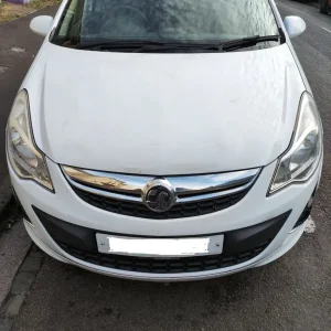 Vauxhall Corsa Limited Edition SXI (5 door Rare) - Image 3