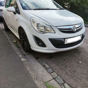 Vauxhall Corsa Limited Edition SXI (5 door Rare) - Image 4