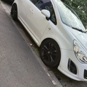 Vauxhall Corsa Limited Edition SXI (5 door Rare) - Image 6