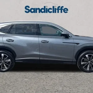 2025 MG MG HS 106287 Hatchback Petrol Automatic - Image 3