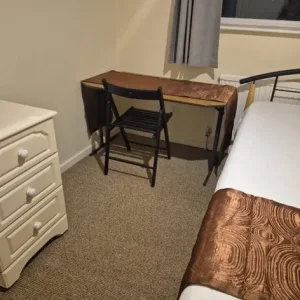 Double room Histon road to rent - Image 3